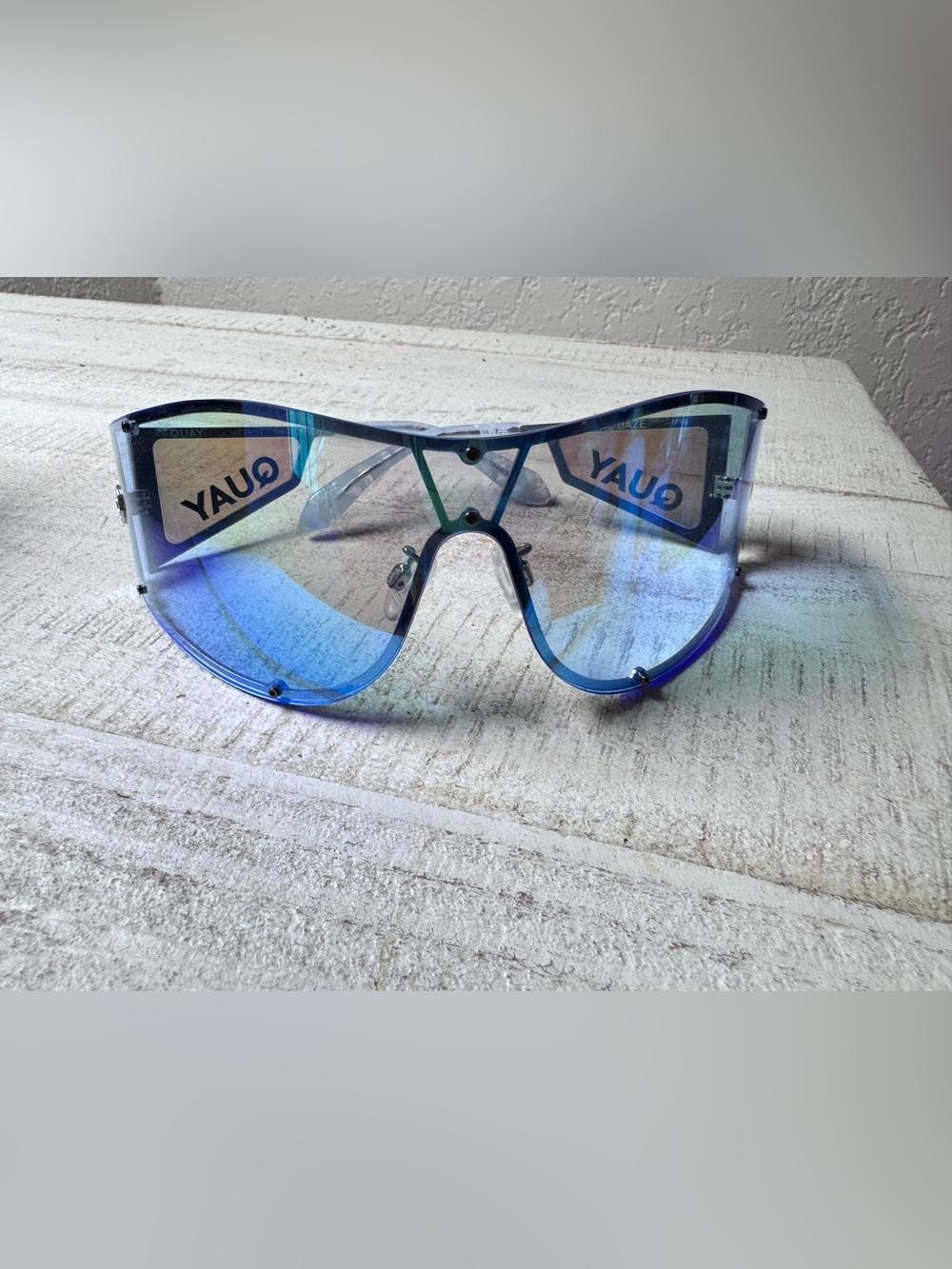 Quay Limited Edition Blue Digital Daze